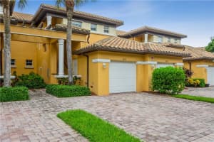 8035 Nw 127th Ln 3e, Parkland