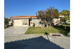 5809 Nw 86th Ter, Tamarac