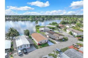 5520 Nw 203rd, Miami Gardens