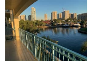 201 Golden Isles Dr 407, Hallandale Beach