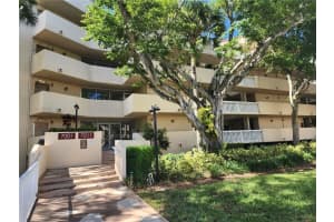 7001 Environ Blvd 604, Lauderhill