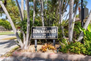 108 Dunwoody Ln 16-89, Hollywood