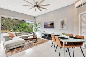 397 Sundial Cir 397, Margate