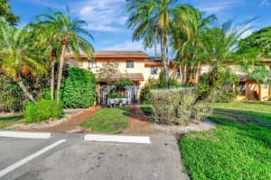 5334 Fountains Drive 221, Lake Worth