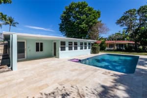 1104 Se 7th Street, Deerfield Beach