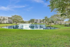 9340 Lagoon Pl 209, Davie