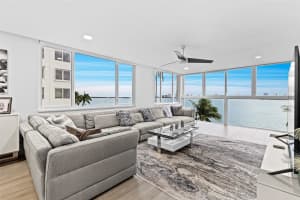 301 Lake Shore Drive 401, Lake Park