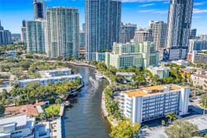 800 Se 4th St 302, Fort Lauderdale