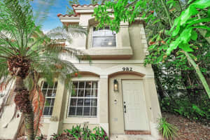 982 Summit Lake Drive, West Palm Beach