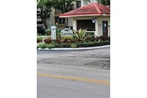 7041 Environ Blvd 126, Lauderhill