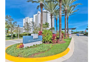 14951 Royal Oaks Lane 1608, North Miami