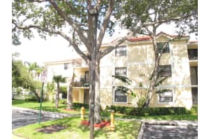 10121 W Sunrise Blvd 302, Plantation