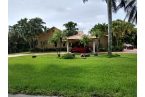 10010 Nw 135th St, Hialeah Gardens