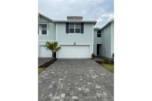 684 Salisbury Cir, Fort Pierce