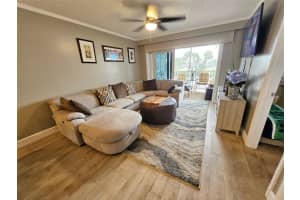 534 Ne Plantation Rd 4606, Stuart
