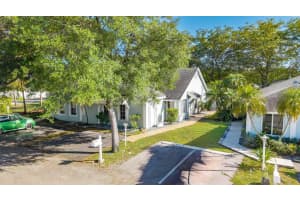 11110 Sw 9th Pl, Davie