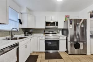 6200 Nw 44th St 103, Lauderhill