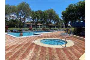 1985 Sw 15th Street 123, Deerfield Beach