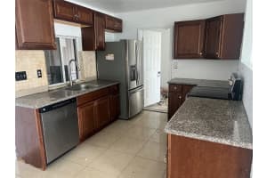 6670 Nw 27th St, Sunrise