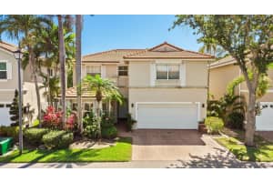 975 Weeping Willow Way, Hollywood