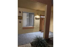 1094 Coral Club Dr 1094, Coral Springs
