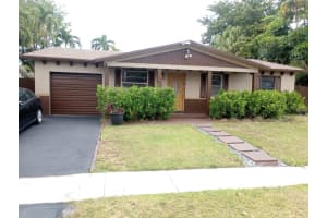 8241 Sw 4th Court, North Lauderdale