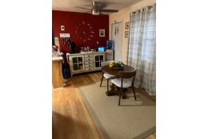 810 Lake Shore Dr 25, West Palm Beach