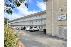 4706 Nw 36th Street 412-s, Lauderdale Lakes