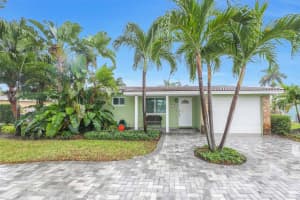 920 Se 13th Ct, Deerfield Beach