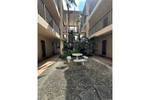 348 S Federal Highway 6, Dania Beach