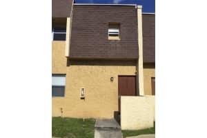5653 Blueberry Ct, Lauderhill