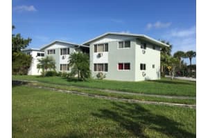 1441 Ne 171st St 4, North Miami Beach