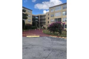 2801 Somerset Dr 209, Lauderdale Lakes