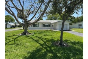 8604 N Campanelli Blvd, Plantation