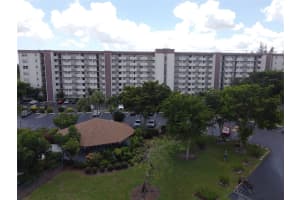 5860 Nw 44th St 711, Lauderhill
