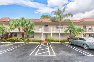 31 Abbey Lane 106, Delray Beach