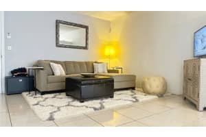 4046 Nw 19th Street 103, Lauderhill