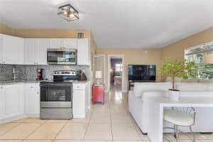 2741 Ne 8th Avenue 20, Wilton Manors