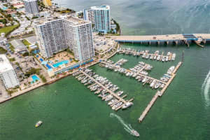 7601 E Treasure Dr 2022, North Bay Village 7601 E Treasure Dr 2022, North Bay Village