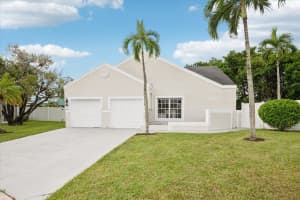8587 Dynasty Drive, Boca Raton