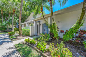 4861 Nw 22nd St 4175, Coconut Creek