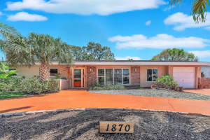 1870 Ne 197th Ter, Miami