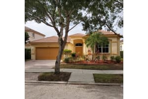 1002 Lavender Cir, Weston