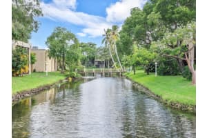 2811 Sw 87th Ter 1209, Davie