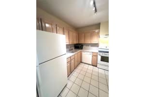 2221 Ne 68th Street 929, Fort Lauderdale