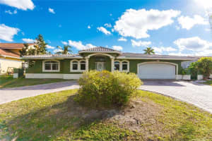 2732 Ne 10th St, Pompano Beach