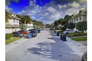 3017 Nw 30th Ave, Oakland Park