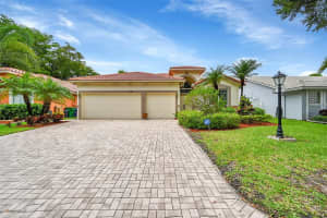 5791 Nw 48th Dr, Coral Springs
