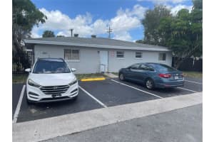 5611 Nw 28th St 2, Fort Lauderdale