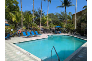761 N Pine Island Rd 202, Plantation